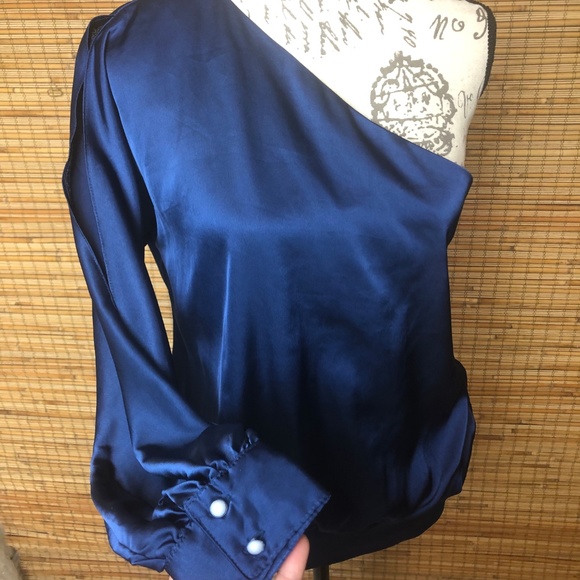 Blaque Label Tops - BLAQUE LABEL One Shoulder NAVY BLUE Blouse Size M